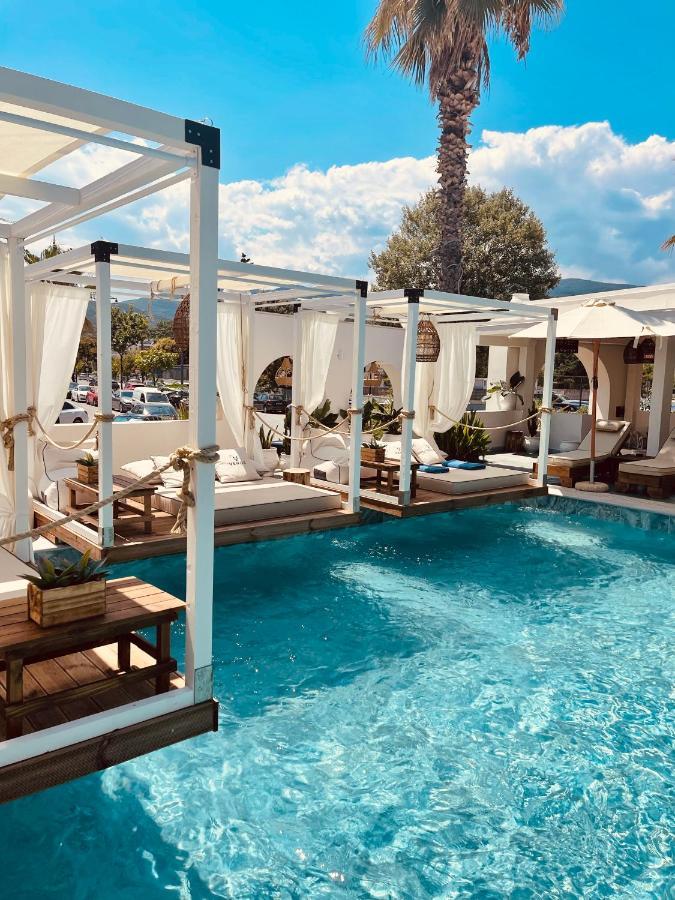 Hotel Afrodite Néoi Póroi Eksteriør billede