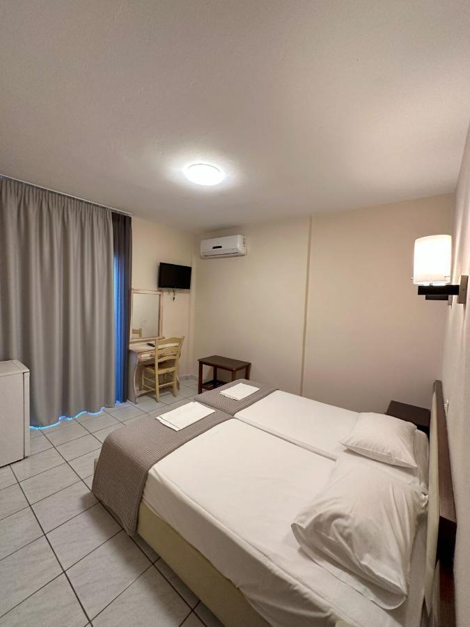 Hotel Afrodite Néoi Póroi Eksteriør billede