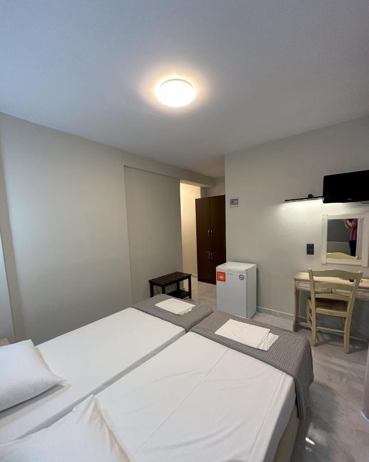 Hotel Afrodite Néoi Póroi Eksteriør billede