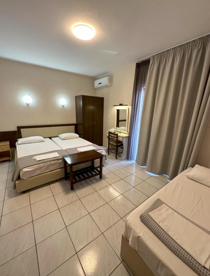 Hotel Afrodite Néoi Póroi Eksteriør billede