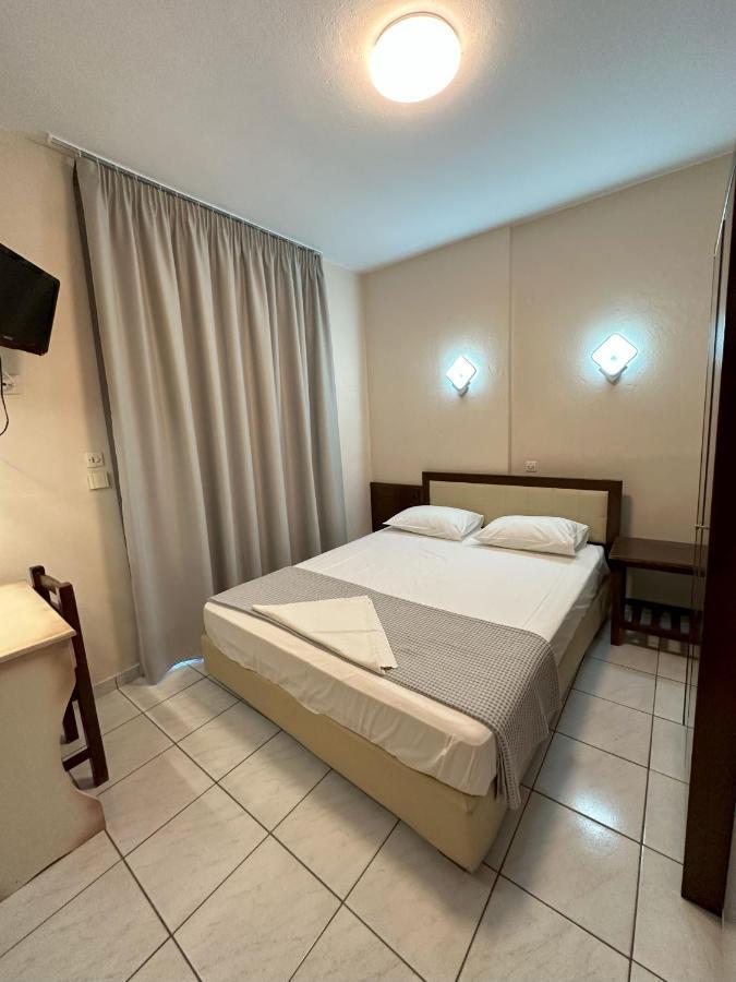 Hotel Afrodite Néoi Póroi Eksteriør billede