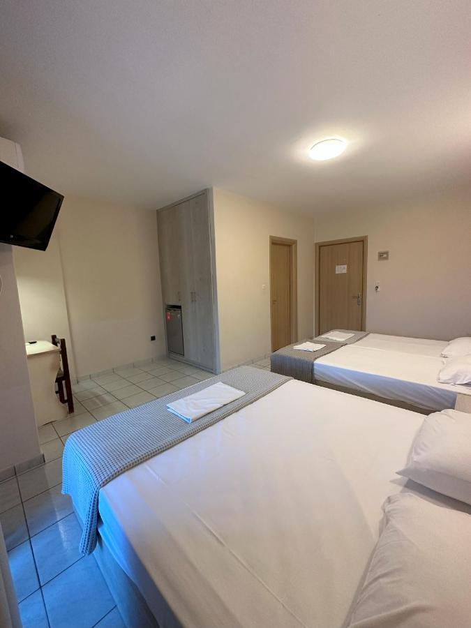 Hotel Afrodite Néoi Póroi Eksteriør billede